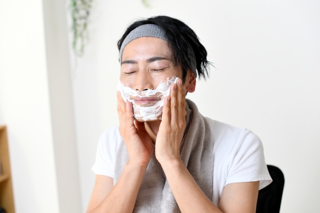 大人ニキビ（吹き出物）を改善させる洗顔方法と保湿